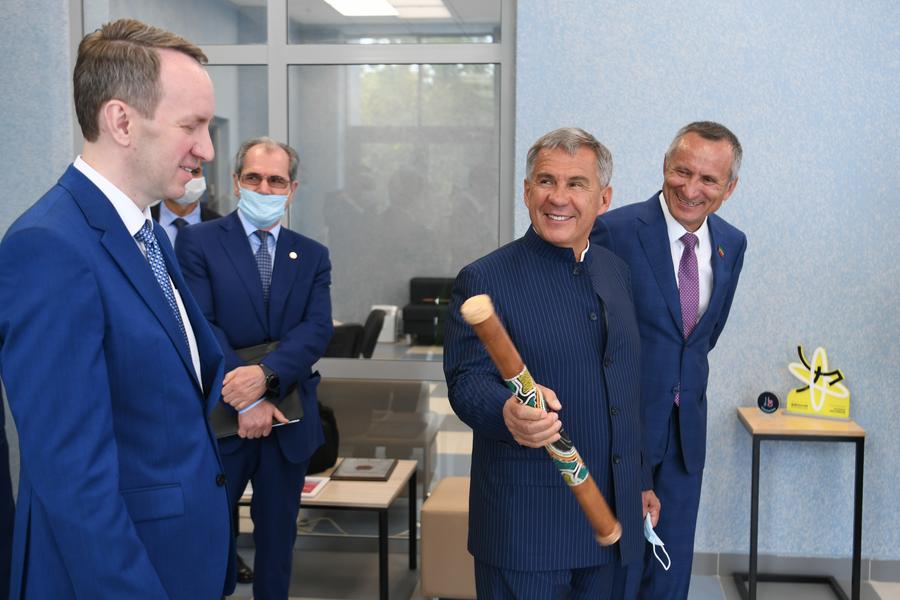 Минниханов оценил новое студобщежитие казанского Энергоуниверситета