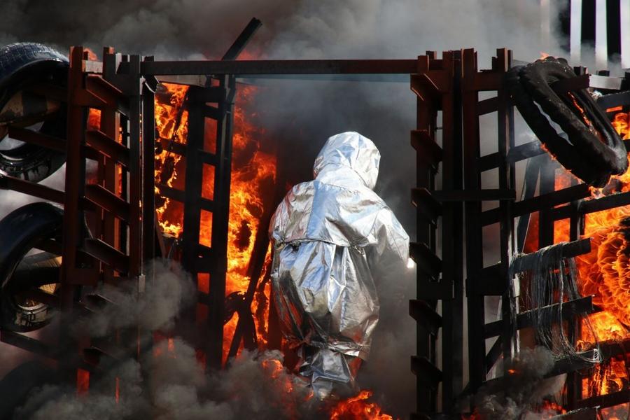 Очевидцы заметили в казанском аэропорту клубы дыма