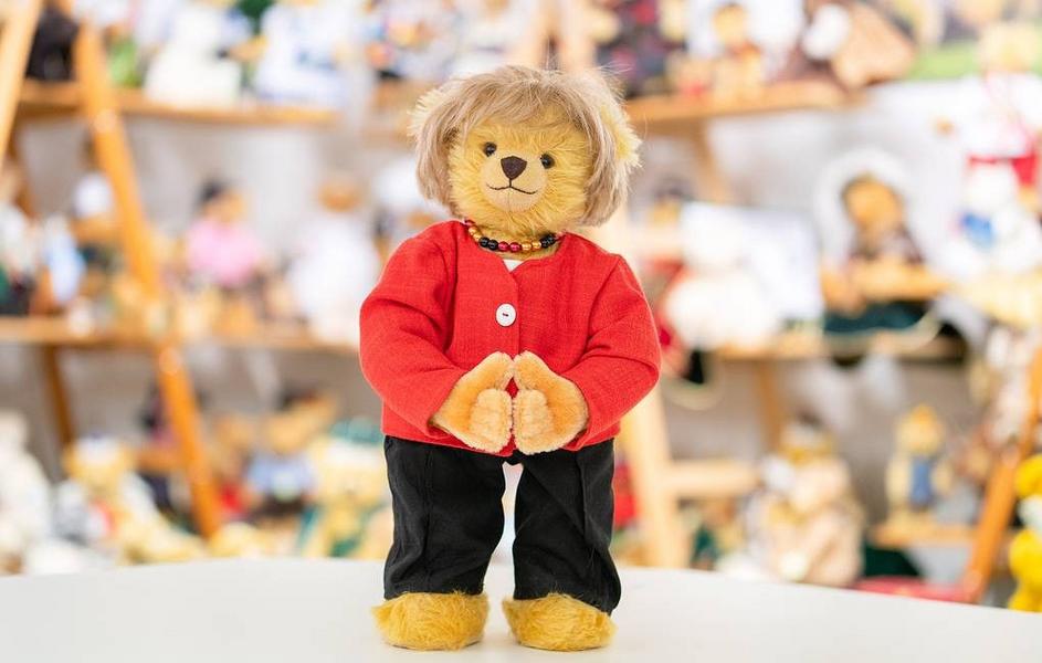 В Германии выпустили ограниченную партию плюшевых мишек в образе Меркель В Германии выпустили ограниченную партию плюшевых мишек в образе Меркель