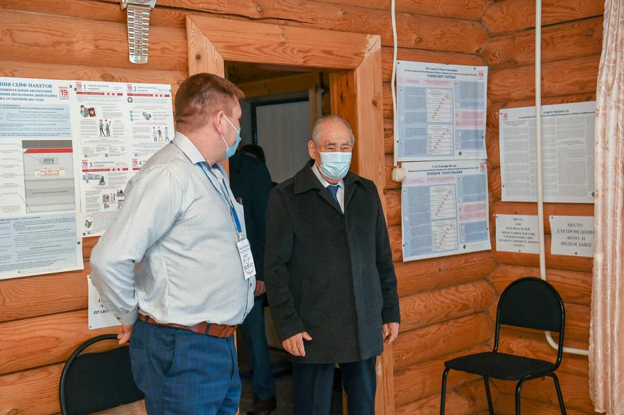 Минтимер Шаймиев проголосовал на выборах депутатов в Госдуму