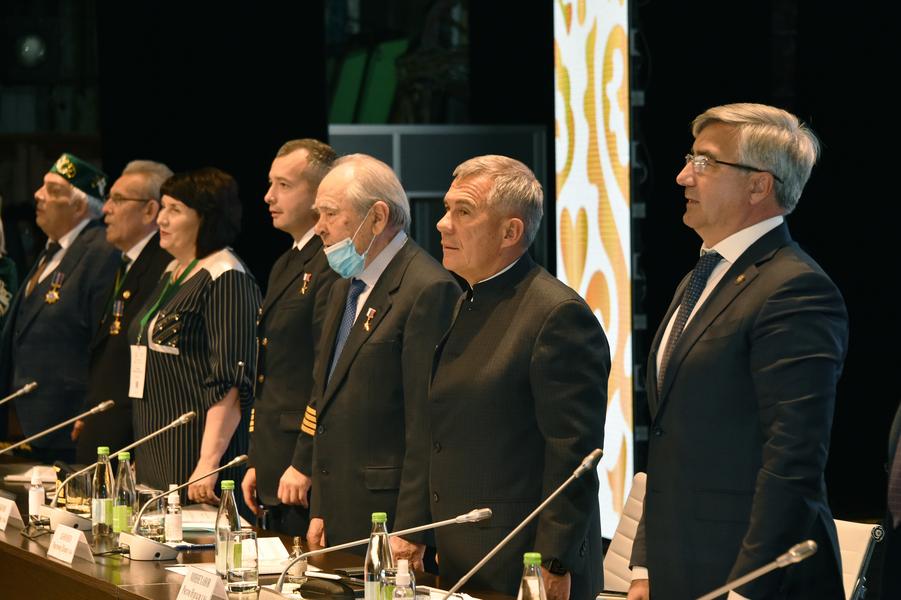 Рустам Минниханов: Нас волнует сохранение языка Рустам Минниханов: Нас волнует сохранение языка