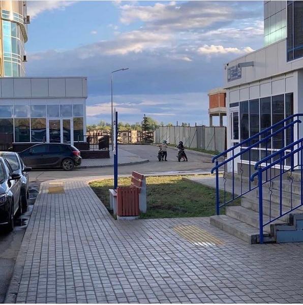 «Вам что, дети надоели?»: Жительница Казани увидела ребят на мотоциклах без присмотра взрослых