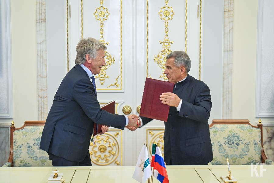 «СИБУР» и «ТАИФ» заключили соглашение об объединении компаний