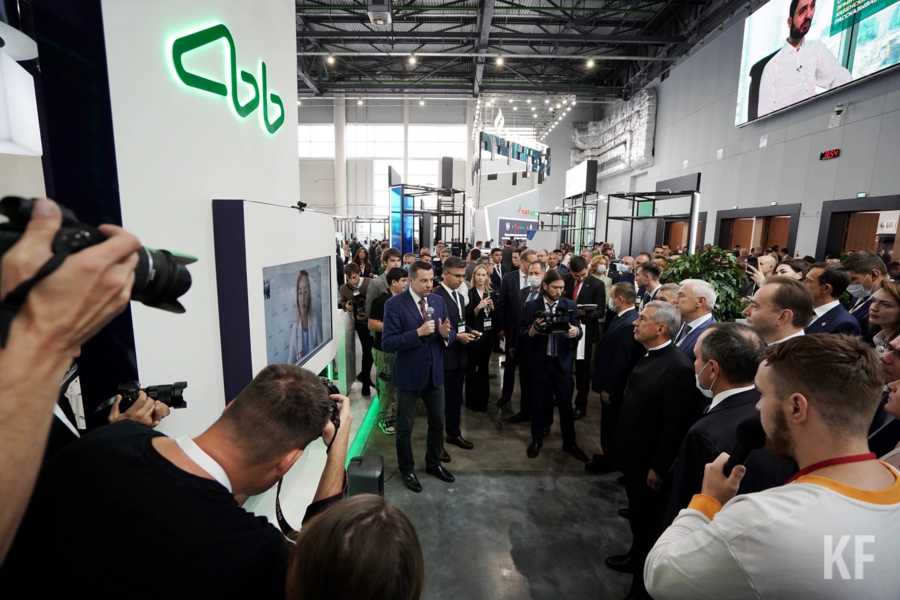 «Цифровой рубль - это третья форма денег»: как новый финансовый актив облегчит жизнь граждан, и какую пользу это сулит бизнесу