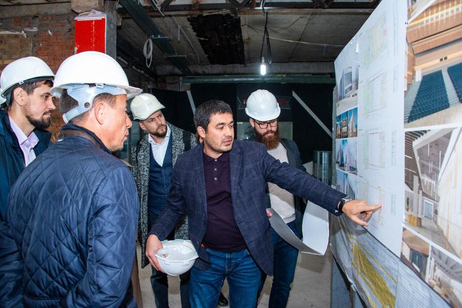 В Нижнекамске ремонт в здании бывшего кинотеатра «Джалиль» завершат до конца года