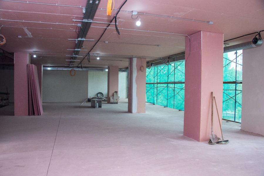 В Нижнекамске ремонт в здании бывшего кинотеатра «Джалиль» завершат до конца года