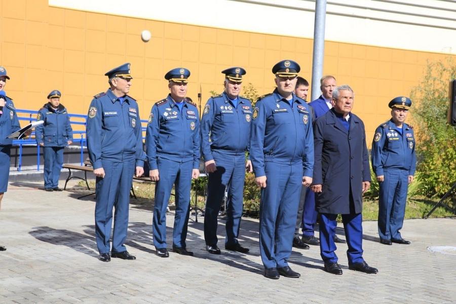 Глава МЧС России Куренков открыл Всероссийский чемпионат по водно-моторным соревнованиям среди команд ГИМС в Казани