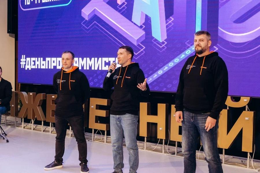 В альметьевском хакатоне для IT-специалистов победили две местные команды и одна из Махачкалы