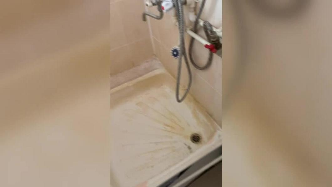 Жительница Казани пожаловалась на плачевные условия в детском саду №340 Жительница Казани пожаловалась на плачевные условия в детском саду №340