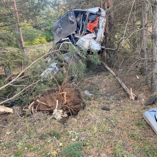 На трассе Челны – Сарманово​ столкнулись лоб в лоб две легковушки