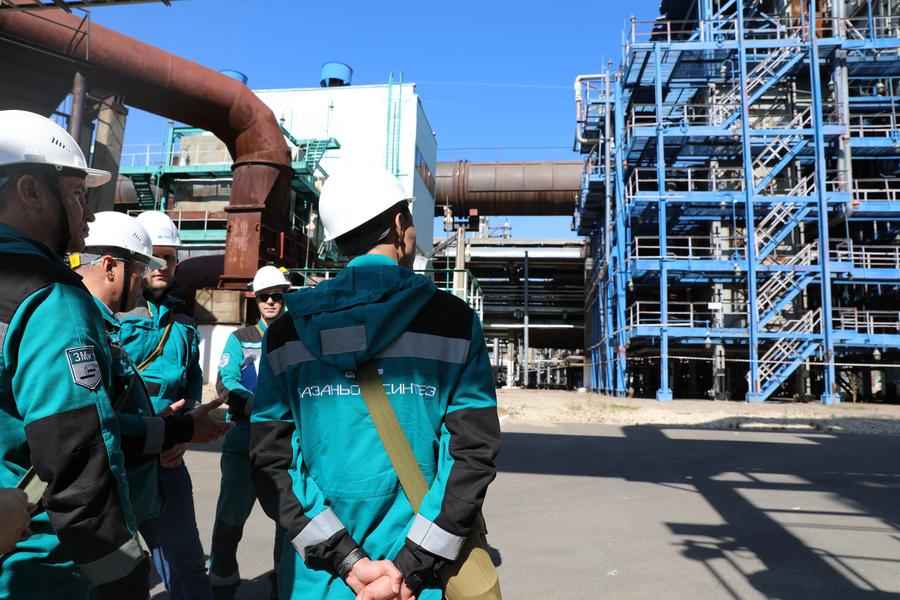 Представитель Минэнерго Казахстана: Приехать на нефтегазохимический форум и не посетить «Казаньоргсинтез» было бы большой ошибкой