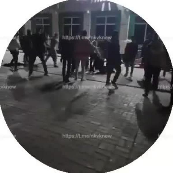 Массовая драка с участием мигрантов в Нижнекамске попала на видео