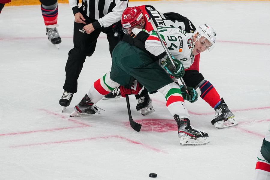 «Зрители получили большое удовольствие от первого матча сезона»: «Ак Барс» крупно обыграл ЦСКА в стартовом матче нового сезона КХЛ