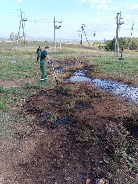 У Альметьевска на 228 кв.м разлилась технологическая жидкость У Альметьевска на 228 кв.м разлилась технологическая жидкость