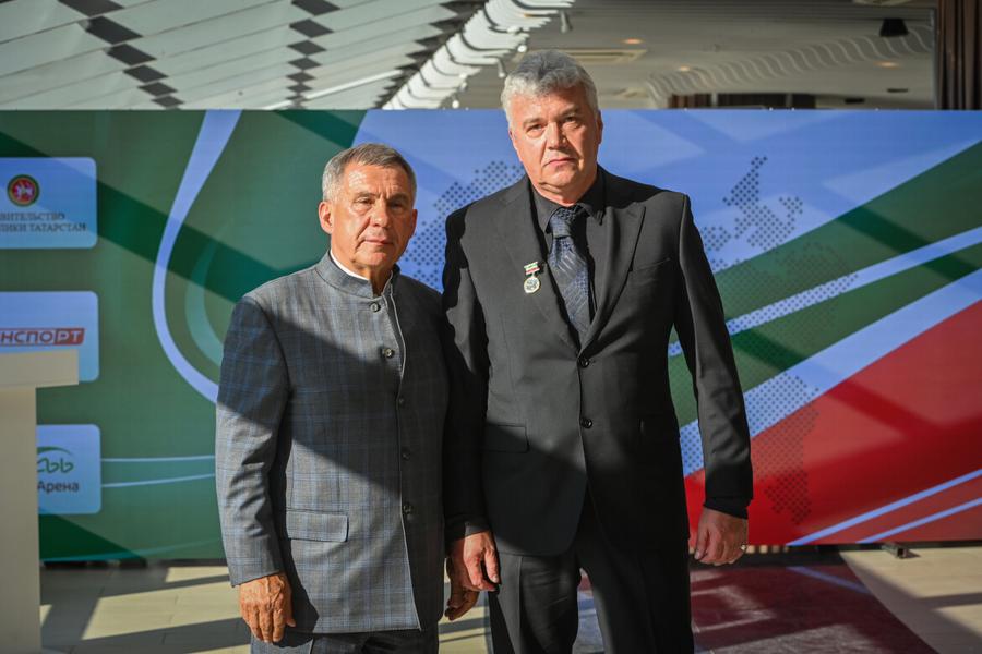 Минниханов встретился с ведущими спортсменами Татарстана