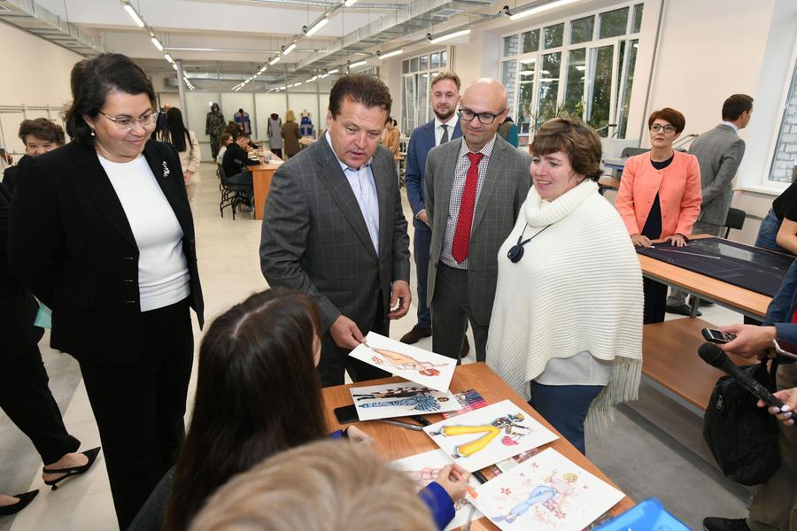 Ректор КНИТУ рассказал Метшину о новшествах вуза