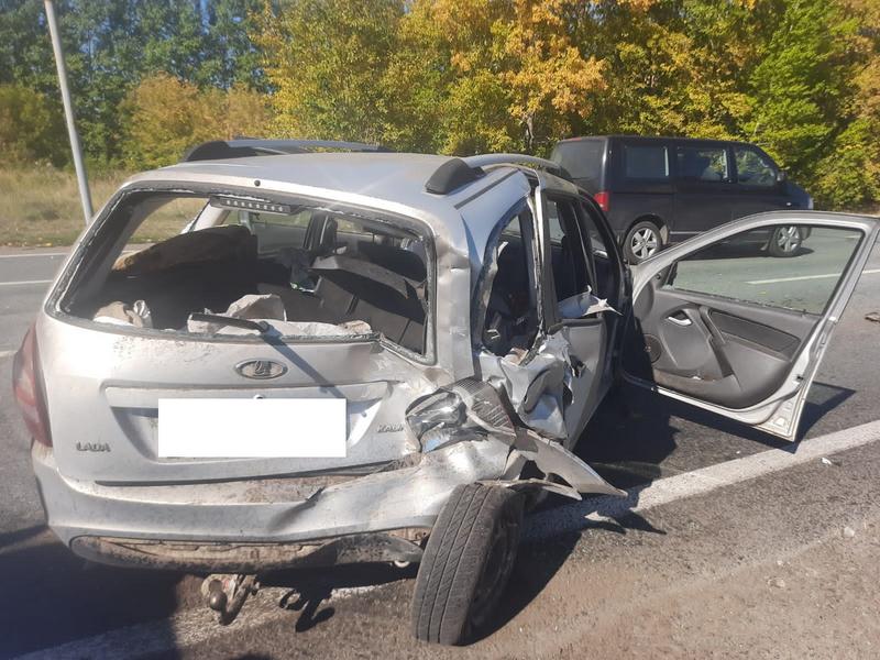 На трассе Чистополь - Нижнекамске газелист спровоцировал массовую аварию