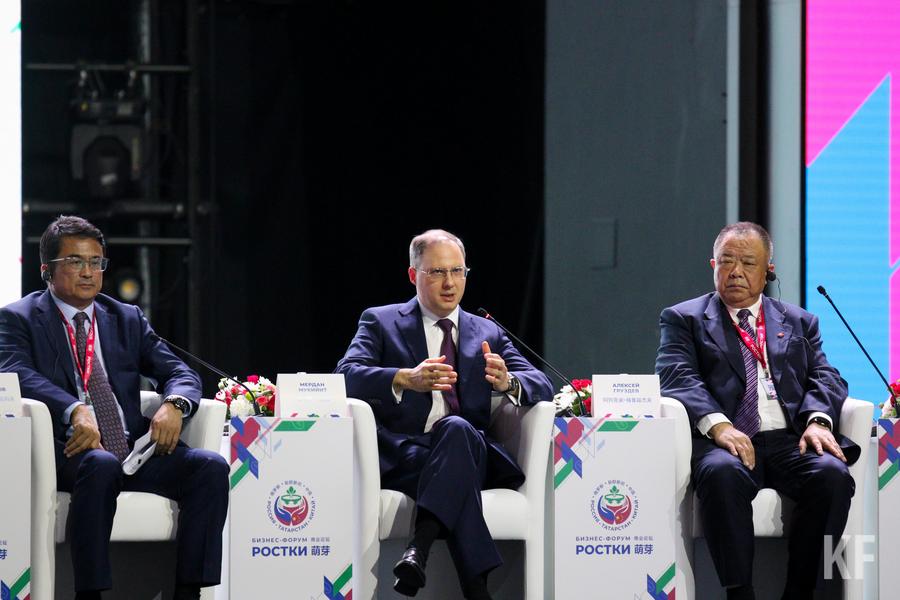 Рустам Минниханов о сотрудничестве Китая и Татарстана: Мы в корнях пересекались. Мы это чувствуем и быстро друг друга понимаем!
