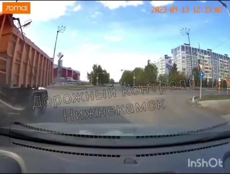 В Нижнекамске видео с нарушением ПДД попало в соцсети, водителя наказали