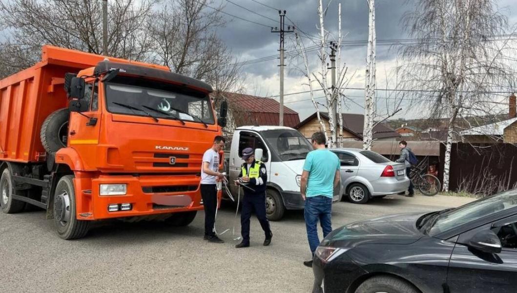 Камаз сбил ребенка