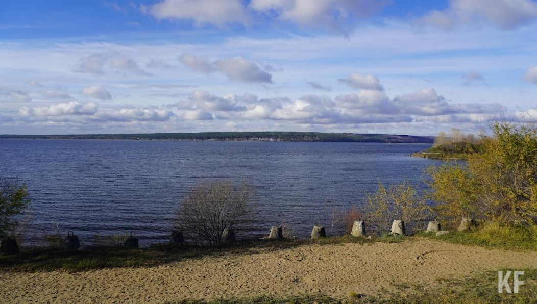 В Альметьевске из реки спасатели извлекли тело 55-летнего мужчины 15.08 ...