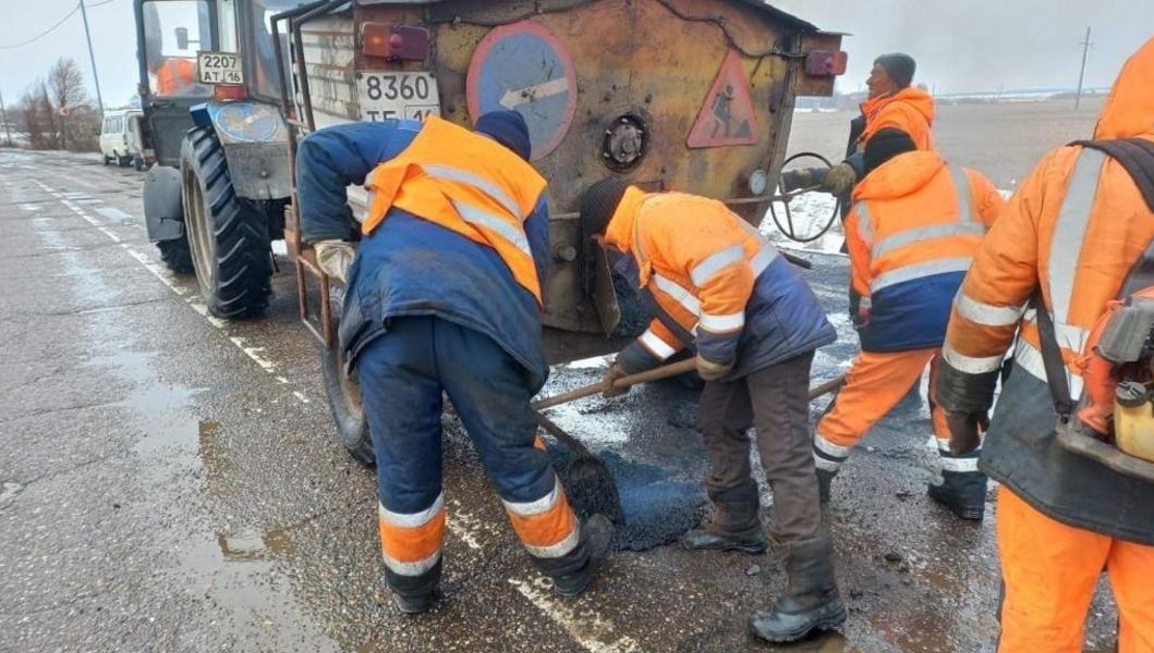 В Татарстане начался ремонт дорожных ям 13.03.2023 - KazanFirst