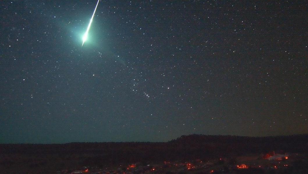 В Японии упал сверхъяркий метеорит