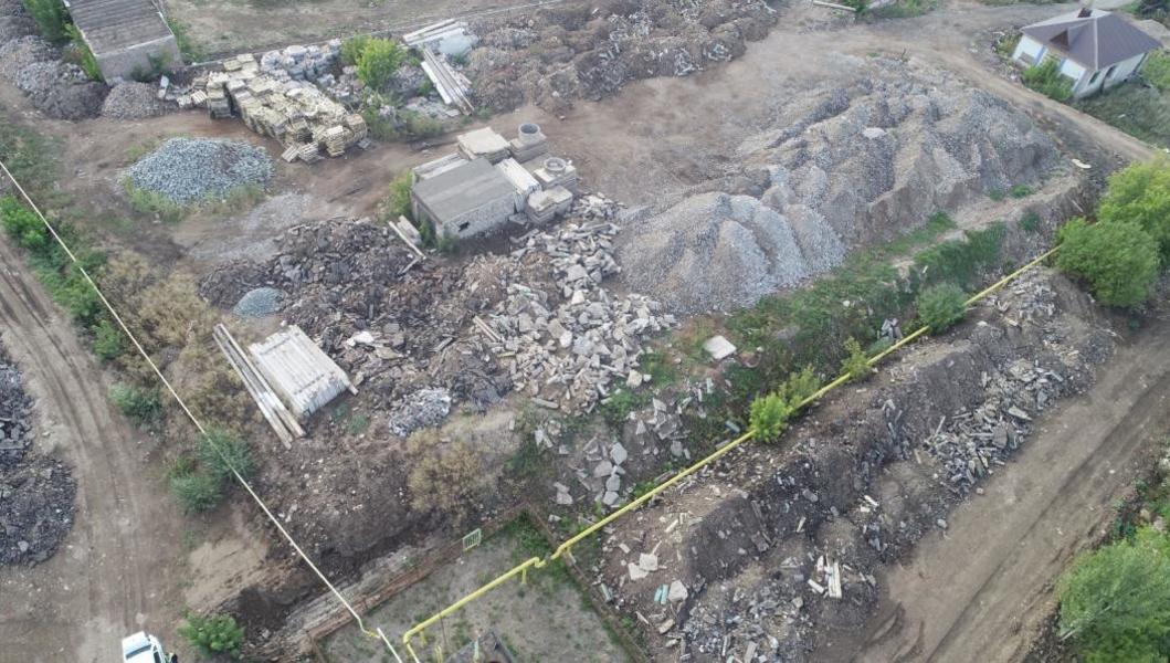 В Альметьевске обнаружили свалку площадью больше 1000 квадратных метров ...