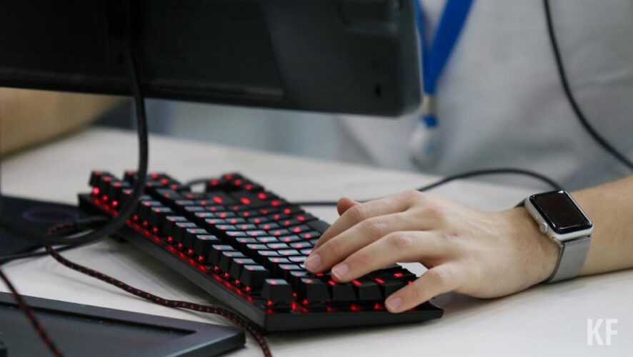 По проекту&nbsp;&laquo;Цифровизация государственных услуг и развитие IT-инфраструктуры в Татарстане&raquo; в 2022 году проведут интернет в школы