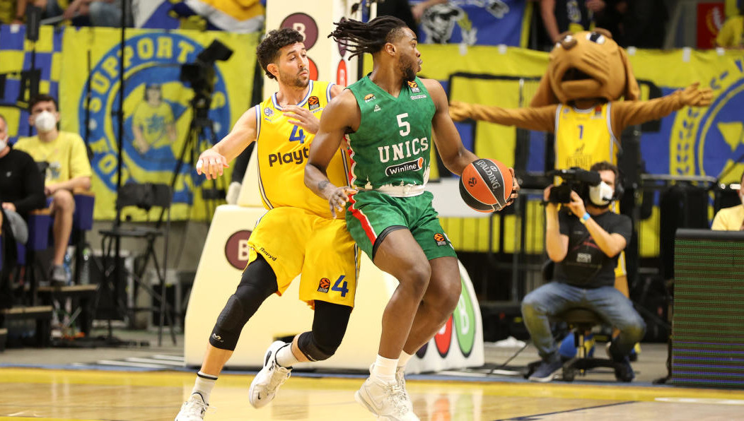 Матч закончился со счётом 74:85.