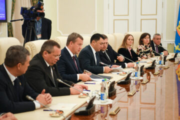 Президент предложил рассмотреть возможность использования электронной федеральной торговой площадки «Заказ.РФ».