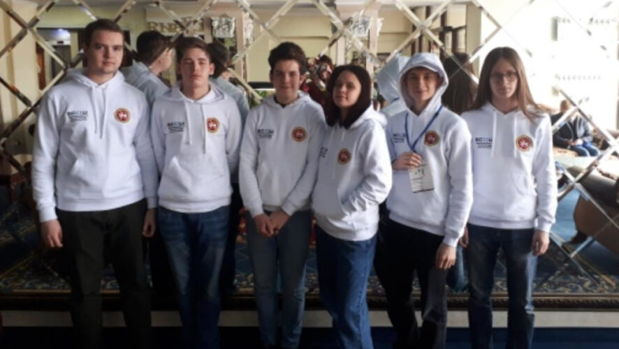 В олимпиаде участвовали 265 школьников из 64 регионов России.