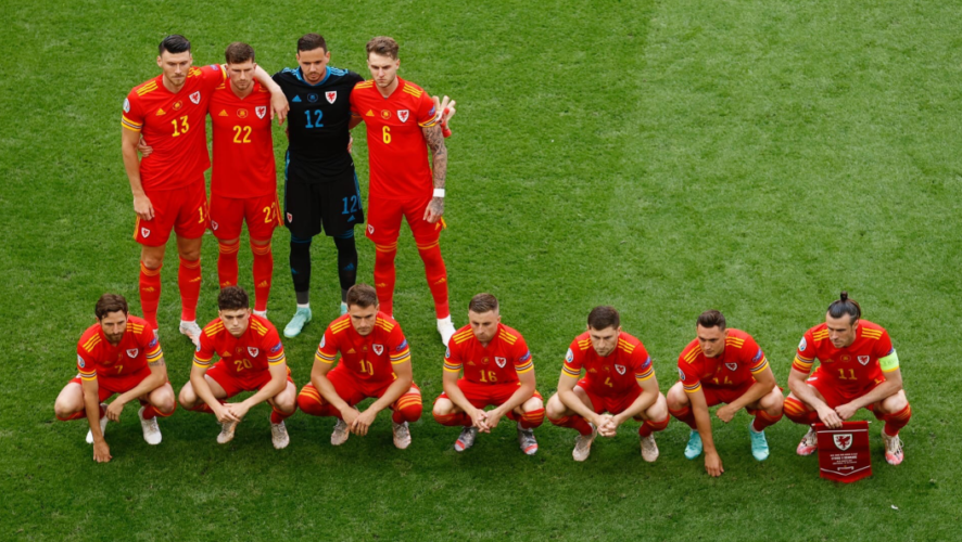 Датчане разгромили сборную Уэльса со счётом 4:0.
