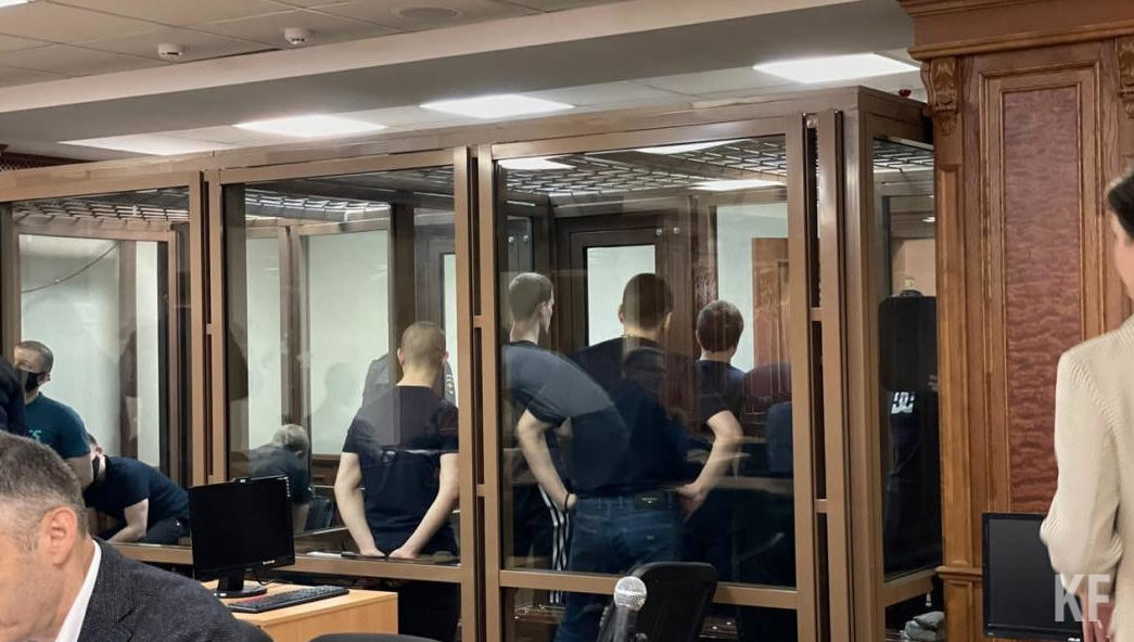 Сами участники группировки и их адвокаты настаивают