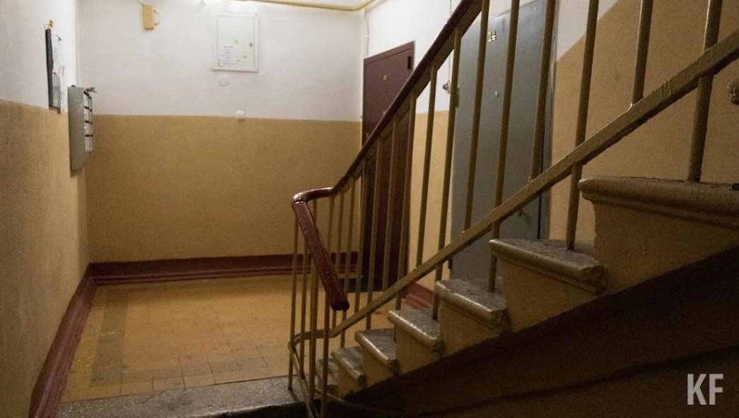 В полицию обратились соседи семьи.