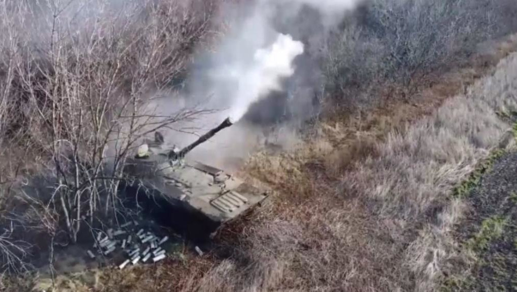 В настоящее врeмя идет зачищение его от остaтков ВСУ.