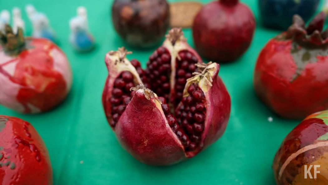 Фрукт содержит антиоксиданты и антоцианы.