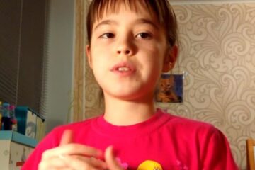 10-летняя «плачущая блогерша» Алина из Нижнекамска на своем YouTube-канале опубликовала анонс встречи подписчиков и поклонников известной волейболистки Екатерины Гамовой.