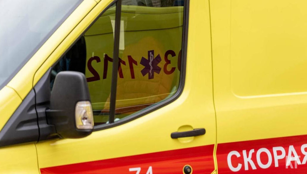 Причиной стало возгорание микроволновки и навесного кухонного шкафа.