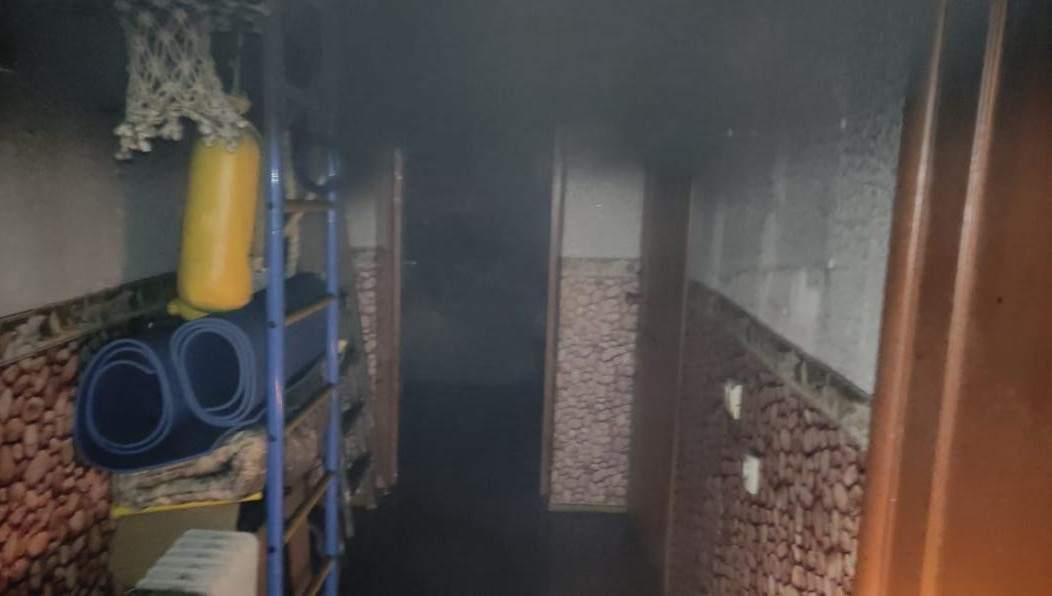 Еще 12 жильцов эвакуировались сразу же после того