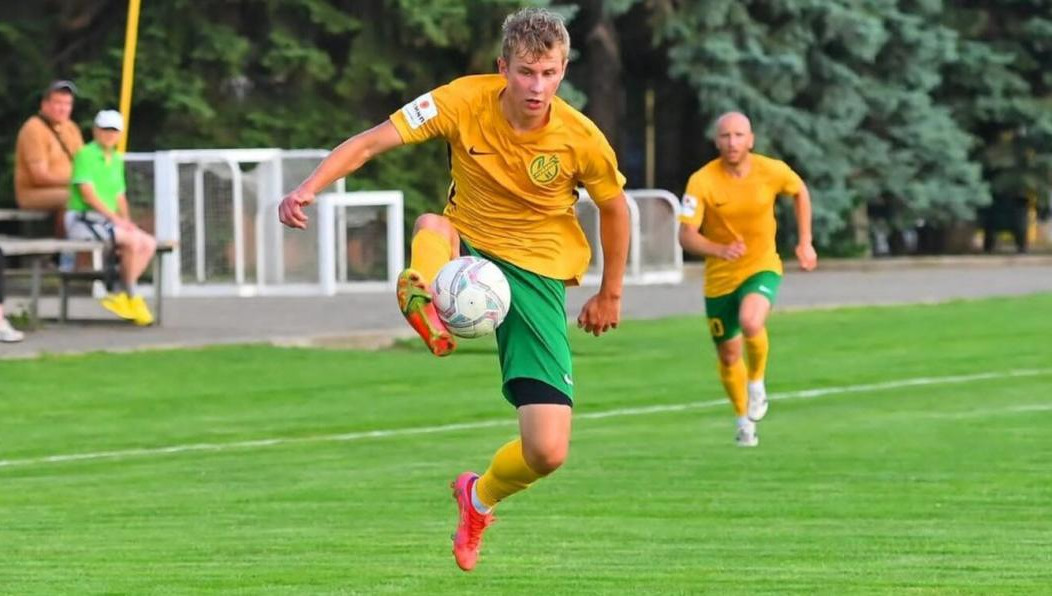 Родин подписал трехлетний контракт с клубом.