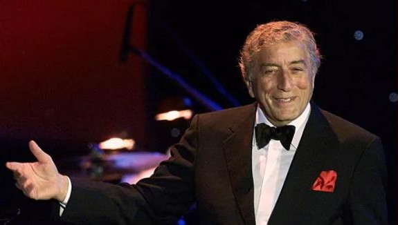 Артисту было 96 лет.