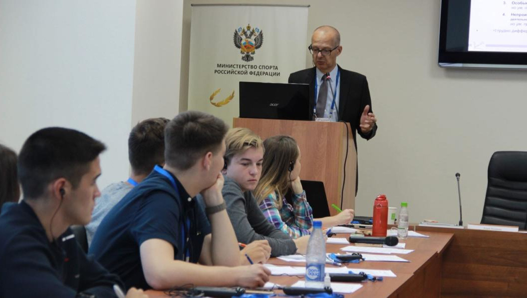 Немецкий профессор Франк Дауманн считает