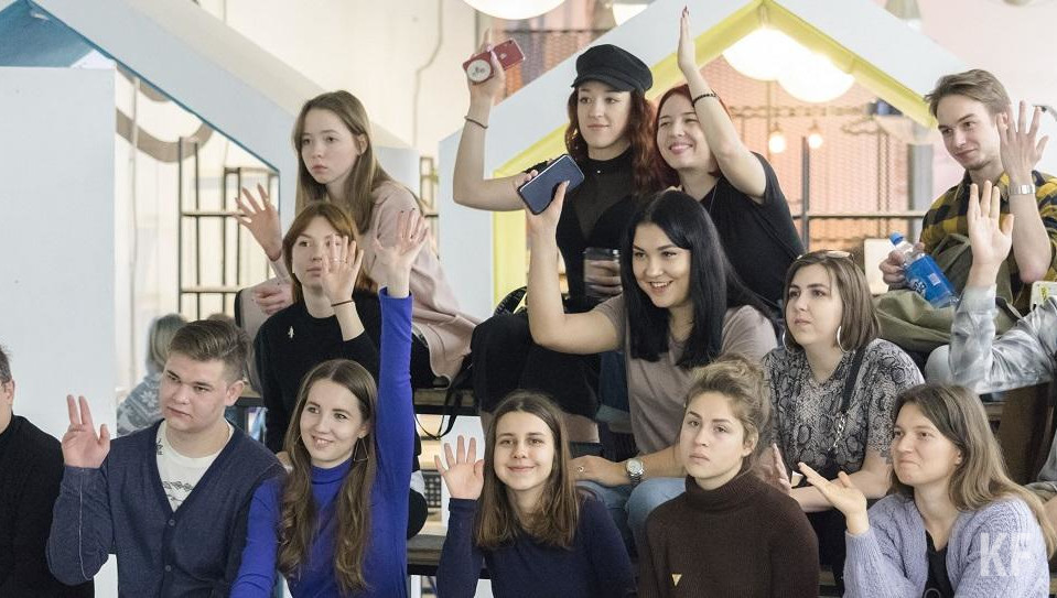 На фоне обострившихся отношений России со странами Запада и Европы в нашей стране предложили полностью отказаться от сегодняшнего устройства высшего образования