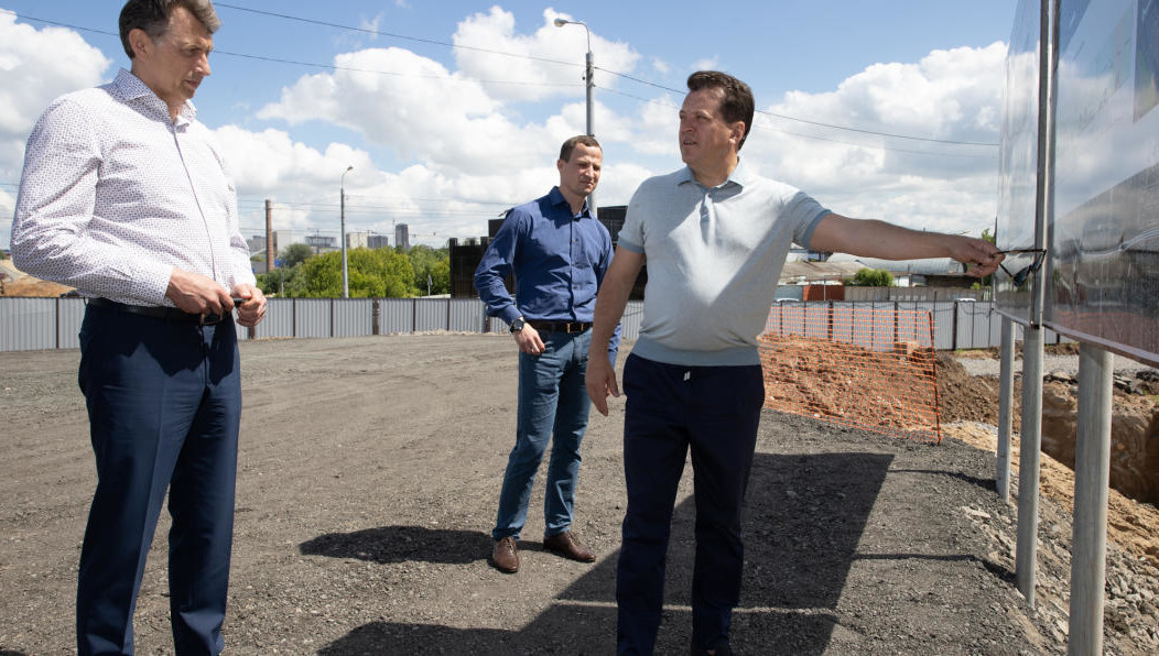 Также идет строительство на втором участке Вознесенского тракта от пр. Победы до трассы М-7 «Волга».