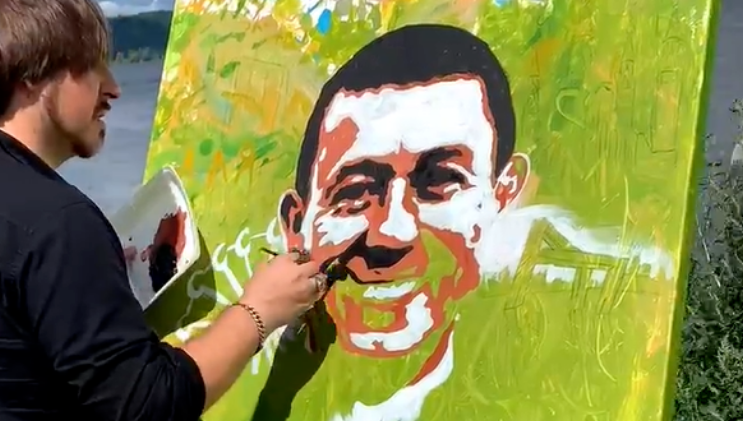 Гости и жители города смогут создать творческую картину на холсте.