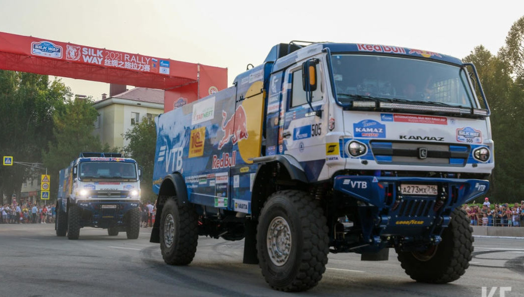 В нём президент поприветствовал спортсменов и отметил сложность соревнований.