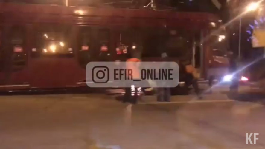 Его пришлось &laquo;ставить на место&raquo; тяжелой техникой.