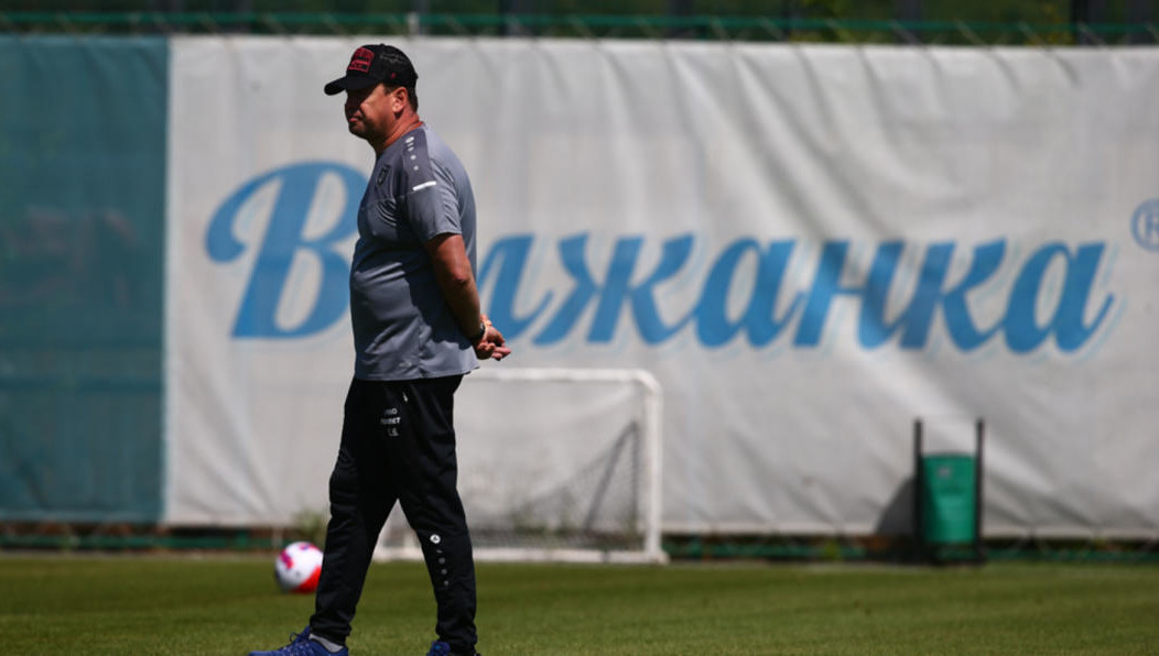 Главный тренер «Рубина» поговорил на тему шуток в коллективе.