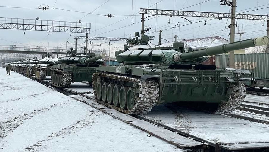 Рустам Минниханов отметил вклад татарстанских предприятий ОПК в обеспечение безопасности страны.